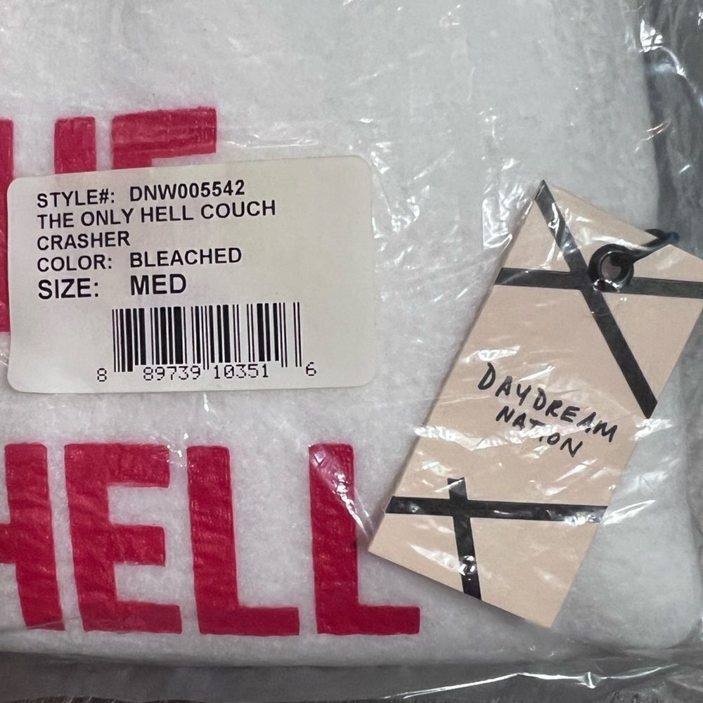 Daydream Nation The Only Hell My Mama Ever Raised SS, White and Red. Medium. NWT - Picture 5 of 8